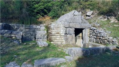 Trekking urbano–naturalistico a Roccagloriosa
